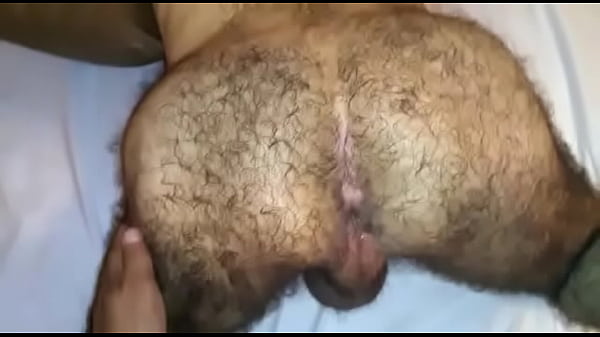 Download Video - Mariomashot94 en pose de Kamasutra2 ense&ntilde;a culo velludo y frota con los pies a pasivo de Xvideos que se exita y tiene ereccci&ograve;n