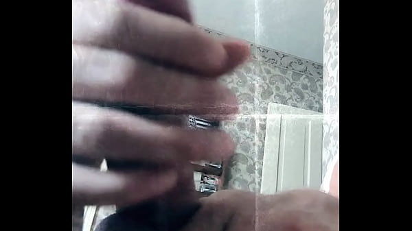 Heythere212 cumming a lil bit