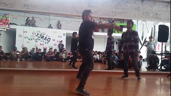 Jackson vs Elio (Laboratorio)