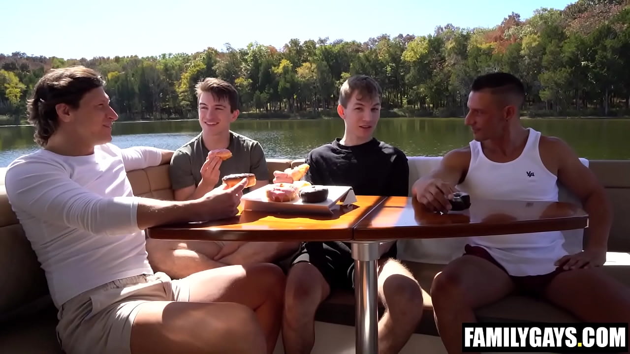 Cuarteto de padrastros se follan a sus hijastros gays en un viaje en barco
                      fuck young group old foursome gay family twink muscular taboo athletic stepfather stepdad stepson step dad gay sex gay porn step daddy fucked up family step son muchos negros