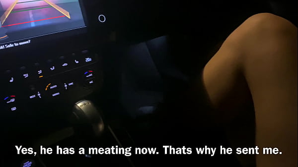 Fucking His Boss's Wife In The Car After Mall Pickup