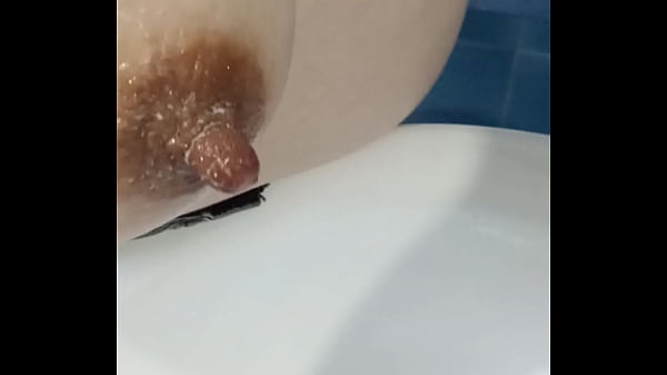 GretaLa - flash capezzoli duri