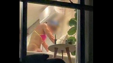 Have you ever imagined having a neighbor like that?