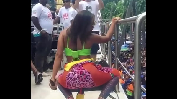Anitta muito gostosa 2017