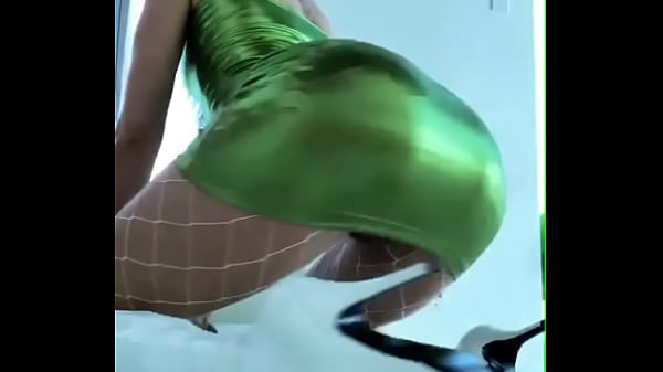 thumb sexy