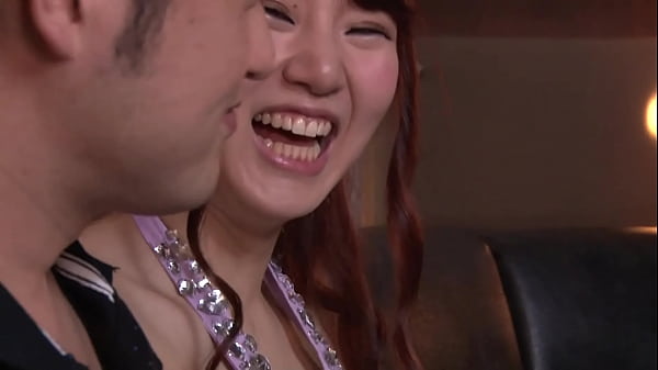 https://bit.ly/3KFDPdU Keep an eye on the exposed chest of the hostess and stare. She makes eye contact and smiles to me. Japanese amateur homemade porn. No2 Part 1