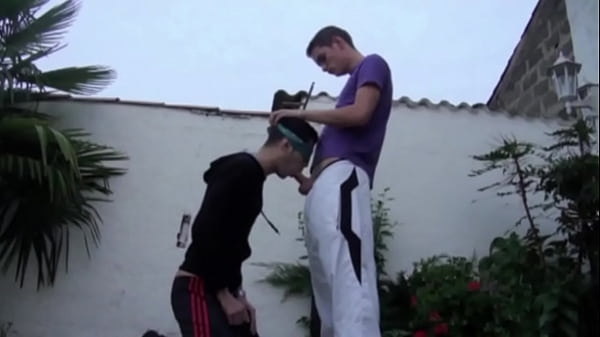 341 fucked in the garden otudoor by his best fr...