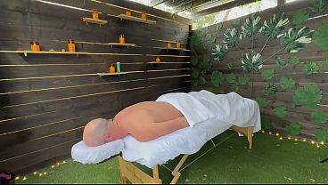 Sensual Outdoor Massage From Kimmie Haze