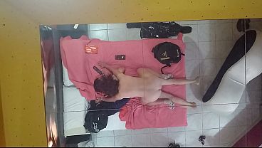 Masajes besos y abrazos relajante en cama de motel