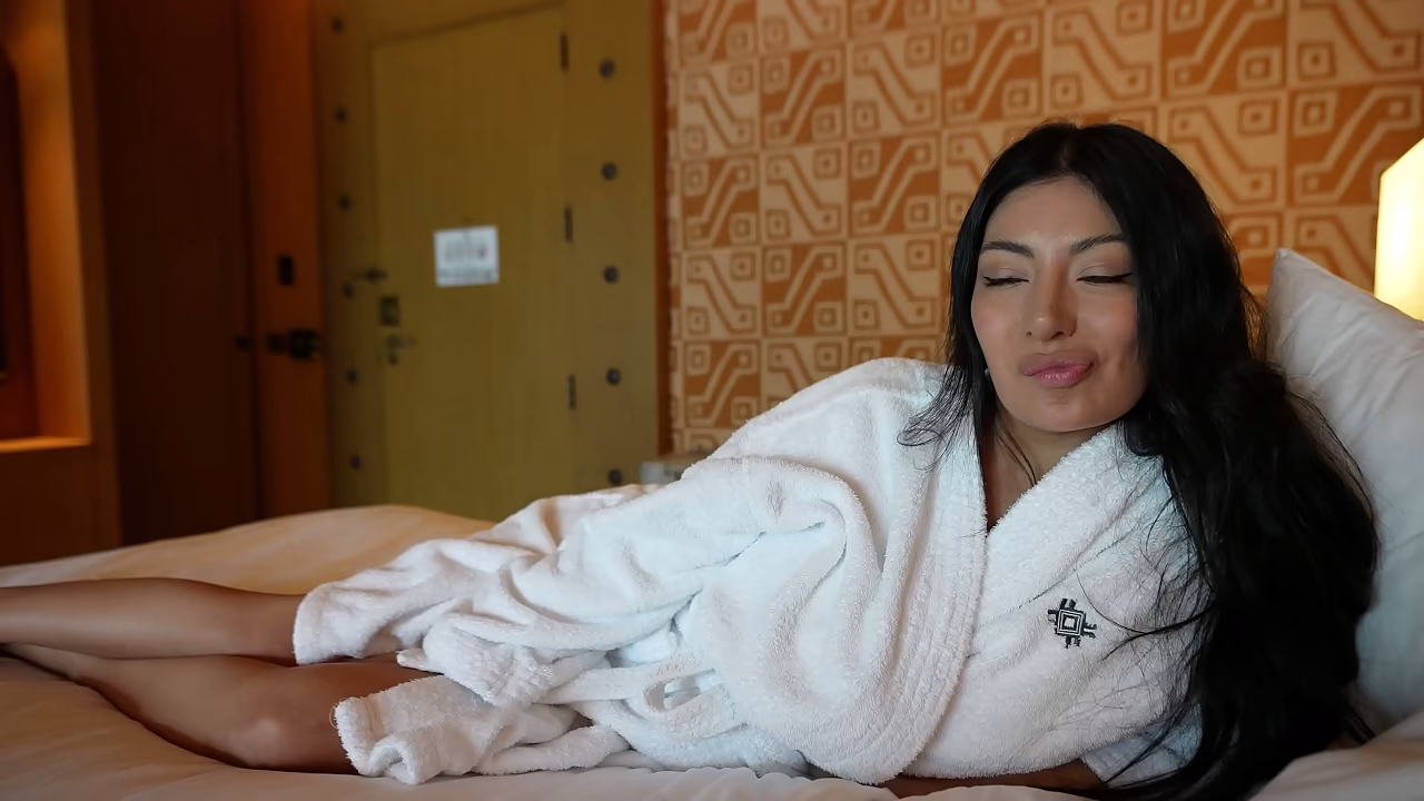 Big tit Latina step sis caught naked   wants to fuck - Cami Strella x Lev Lieben