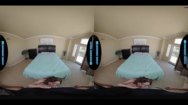 "Do I Give Better Head Than Your Girlfriend?" Finally Fucking Stepsis in VR