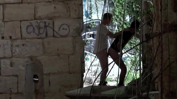 SOFIAN fucked outdoor by Kameron FROST