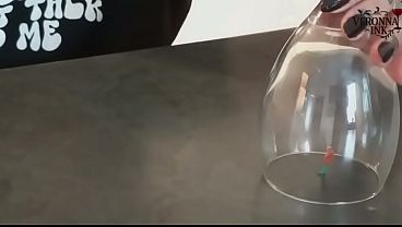 ヴェロナ・インク - 巨女があなたを捕まえた:殺虫剤の脅威 II