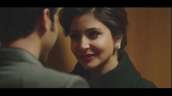 Bollywood actress hot kiss