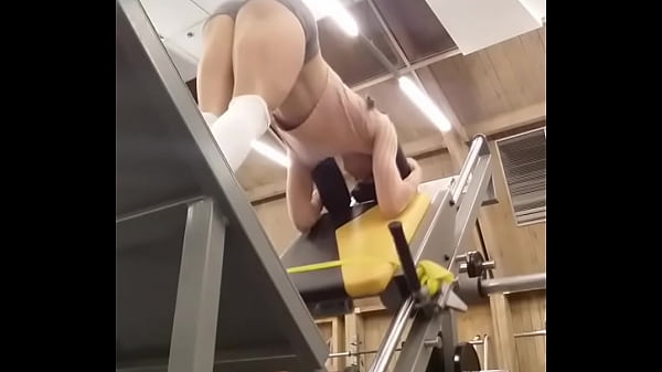 Download Video - culona en el gym 3