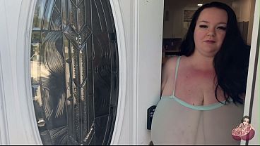 ぽっちゃり女性が隣人をしゃぶり、ファックする