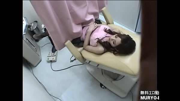 Rumi, a restaurant clerk who endures embarrassment (20) -Shameful internal examination table examination-All gynecological examinations File01-C