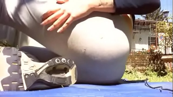Delicious farts in a public park come and spy on me come and enjoy