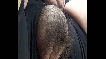 hairy big pussy - peluda