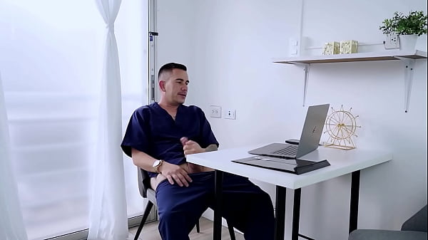 Hot doctor convinces me to fuck him and ends up cumming in my delicious ass &ndash; Allison Sweet & Jean Paul