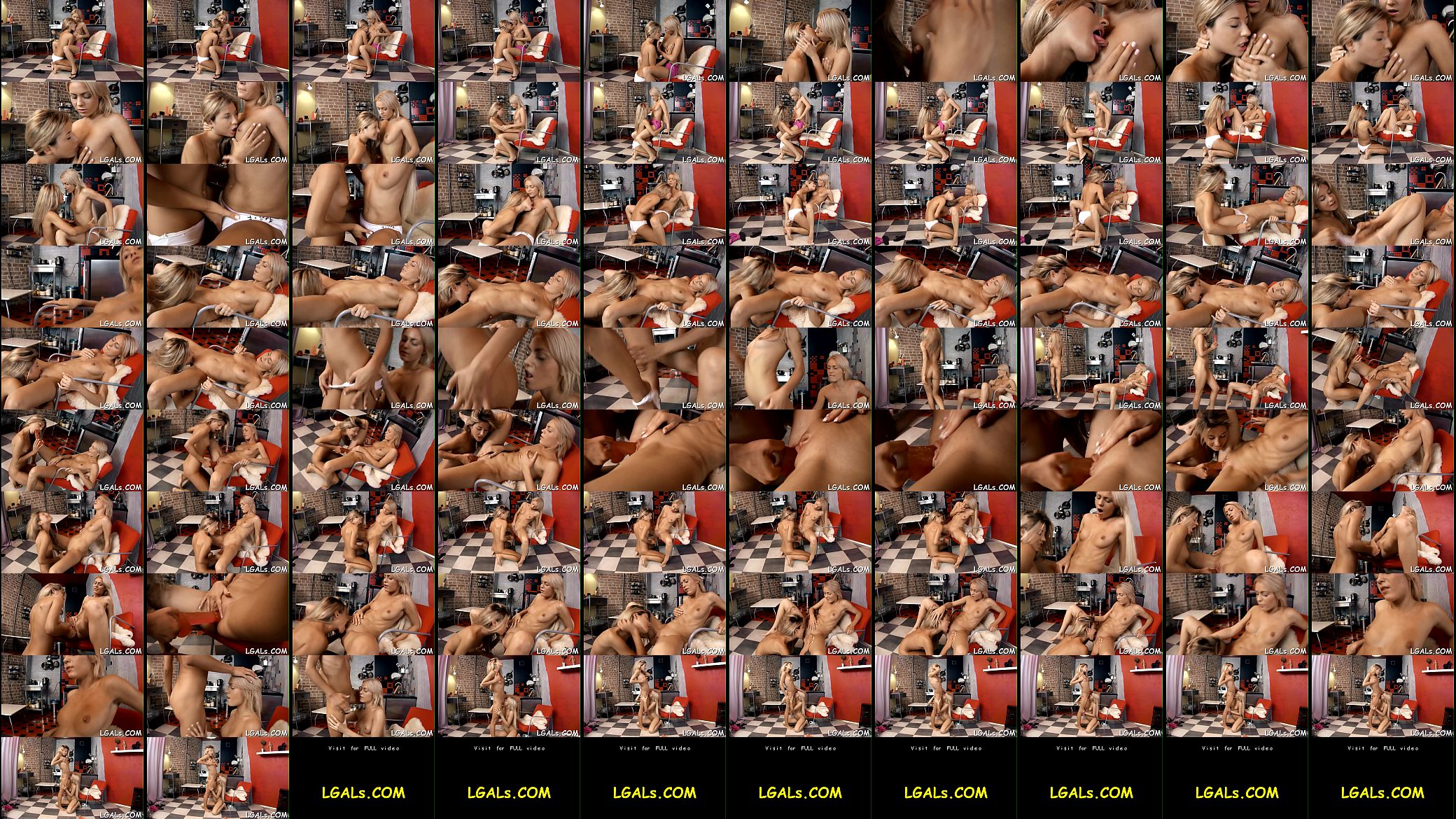 Cute babes fondle on livecam 预览图