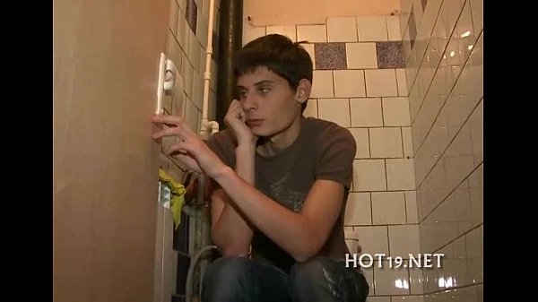 Stranger fucks pretty gal