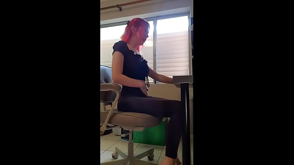 Sexy Girl Farting While Desperate To Use The Bathroom!