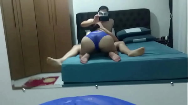 Nymphomaniac MILF taking multiple cumshots in her mouth, she loves taking cum from her lovers
