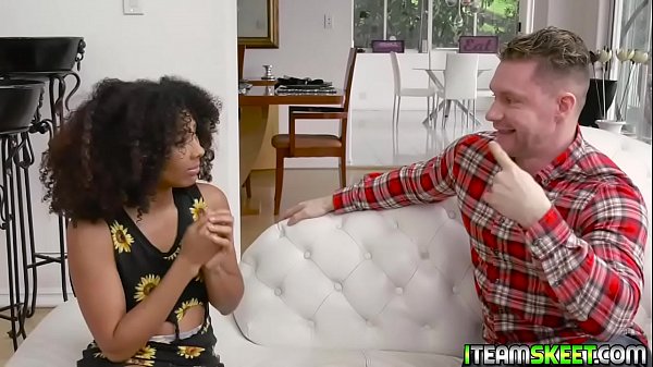 Sam Shock slams Nia Nixons young muff from behind!