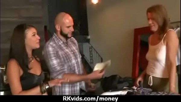 Wanna do sex for money 1