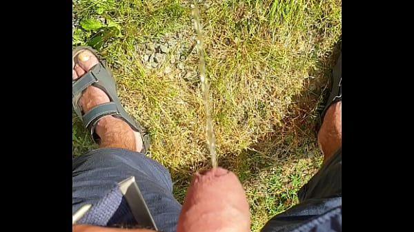 thumb piss