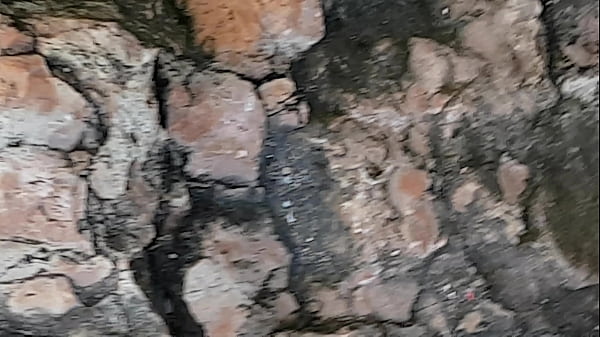 thumb pissing