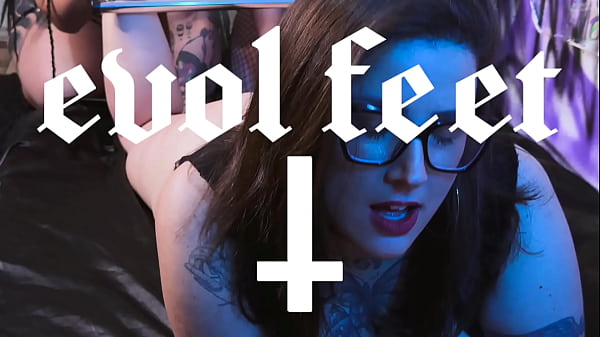 Another Day With Feet Training Of A Naughty Slave