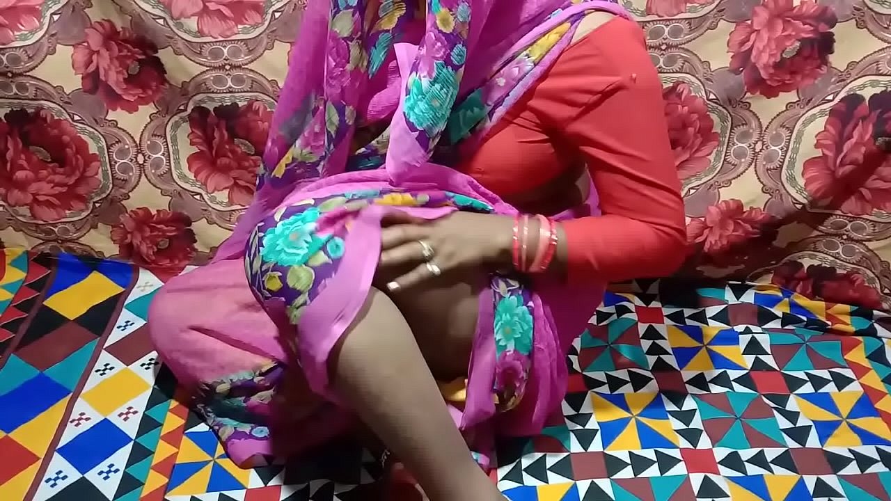 Indian aged and matured aunty doing hardcore sex with young boy