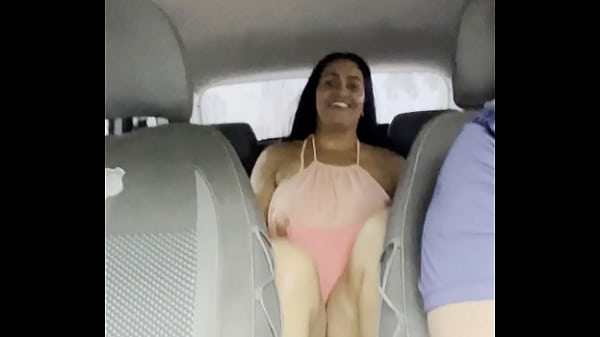 Alessandramarques - provocando o motorista do uber