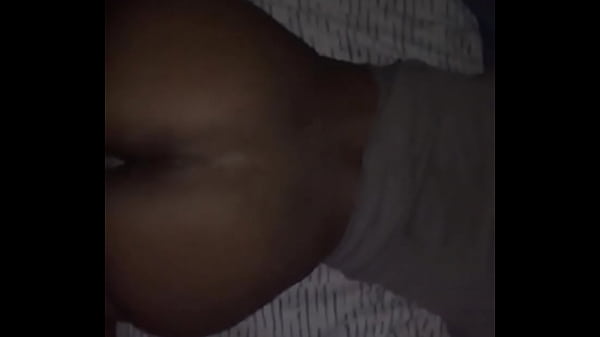 thumb my chocolate bae