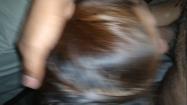 thumb lo chupa rico