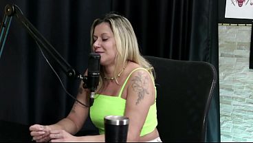 LUA MASSAGISTA SENSUAL NO MOAI TV - COMPLETO