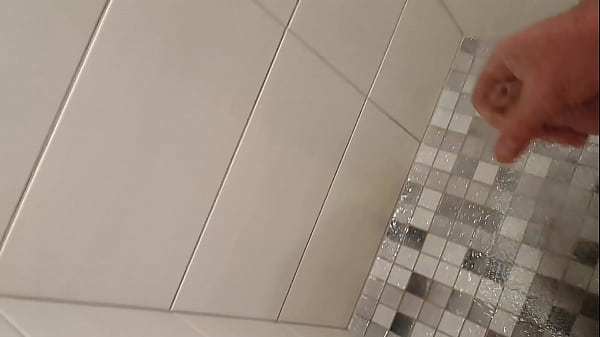 Deutscher Junge mit Honig