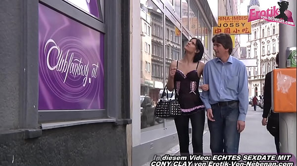 Une Pute Allemande Va Dans Un Cinéma Porno Avec Un Pigiste