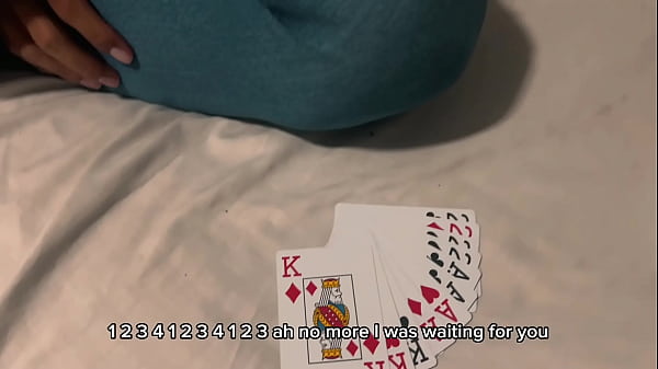 Download Video - Hermanastra pierde apuesta en juego de cartas y ahora debe dejarse penetrar