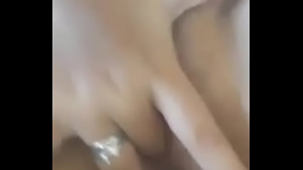 thumb touch itself