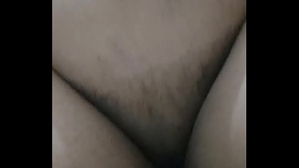 thumb sitting on the console