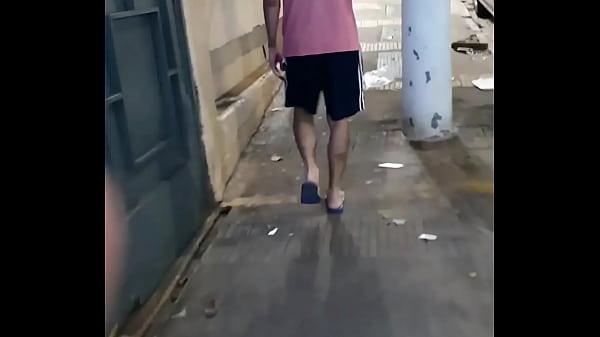 TIRANDO LEITE NA RUA. (PRESENTE DO MR BUMBUM BR...