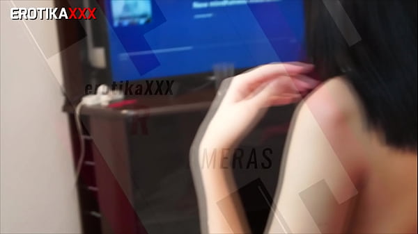 Yasmin Muller - Photoshoot - EROTIKAXXX feet - Behind the scenes