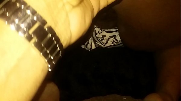 thumb ass busted