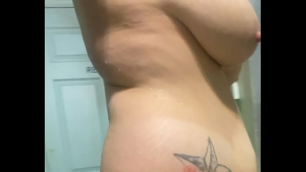 Me after getting out of the shower showing my ass and tittys