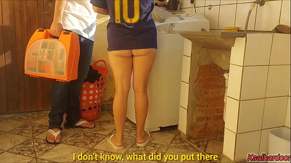 Married housewife pays washing machine technician with her pussy