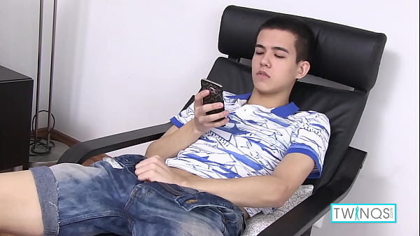 Download Video - Skinny Hot Boy Xander Rubs His Hard Twinky Toy And Cums&excl;