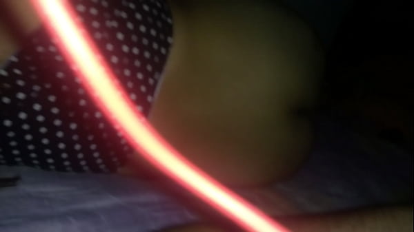 Lunar sexy en la nalga derecha de mi amiga